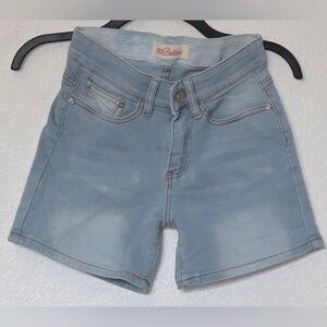 RED Bottoms Women’s Shorts | Size 1/25 | Super Comfy
